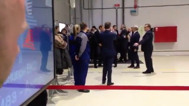 Медведев посетил КМП. Киров смотреть онлайн