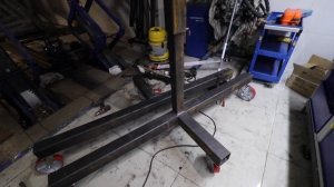 Кантователь для кузова автомобиля. Часть 1