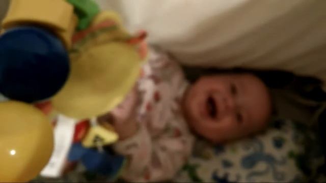 Самый красивый смех ребёнка в 6 месяцев. смотреть онлайн
