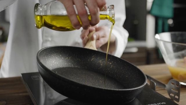 Нежная и хрустящая курочка гриль в пиве смотреть онлайн