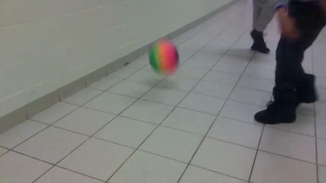 Wall ball game ?? смотреть онлайн