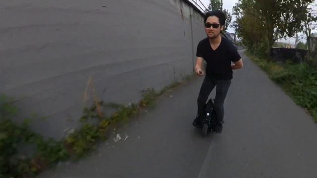 Kingsong 16X vs Gas Scooter смотреть онлайн