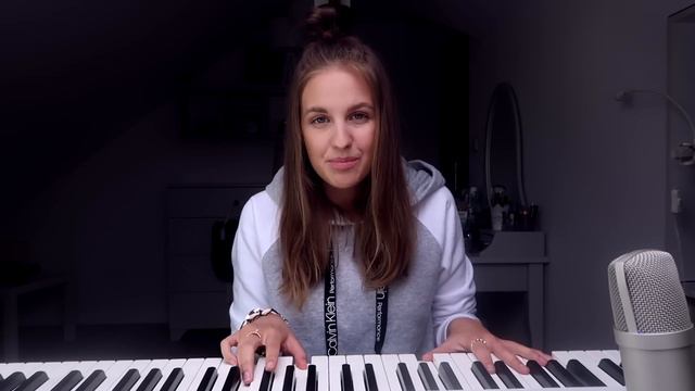 RAMIĘ W RAMIĘ - Viki Gabor, Kayah | Magda Bereda (cover) смотреть онлайн
