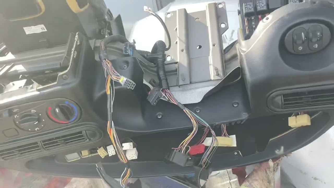 Замена радиатора печки на Нива Шевроле с кондиционером