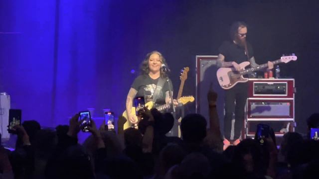 Ashley McBryde: One Night Standards (live) - 1/14/22 @ The Fillmore (Detroit, MI) смотреть онлайн