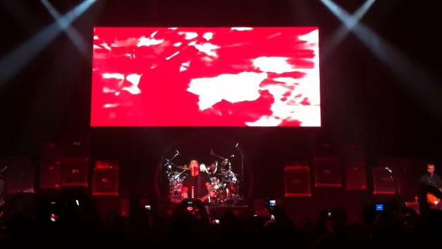 Godsmack (Live) 1."Cryin' Like a Bitch" with small video intro 11-4-10 @ Nokia Theatre L.A. Live смотреть онлайн