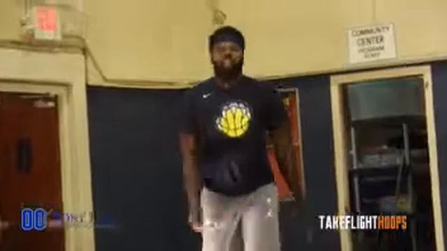 Tony DELK Pro Workouts featuring Chase Clemmons, Shelvin Mack, Trey & Bryce Mcgowens смотреть онлайн