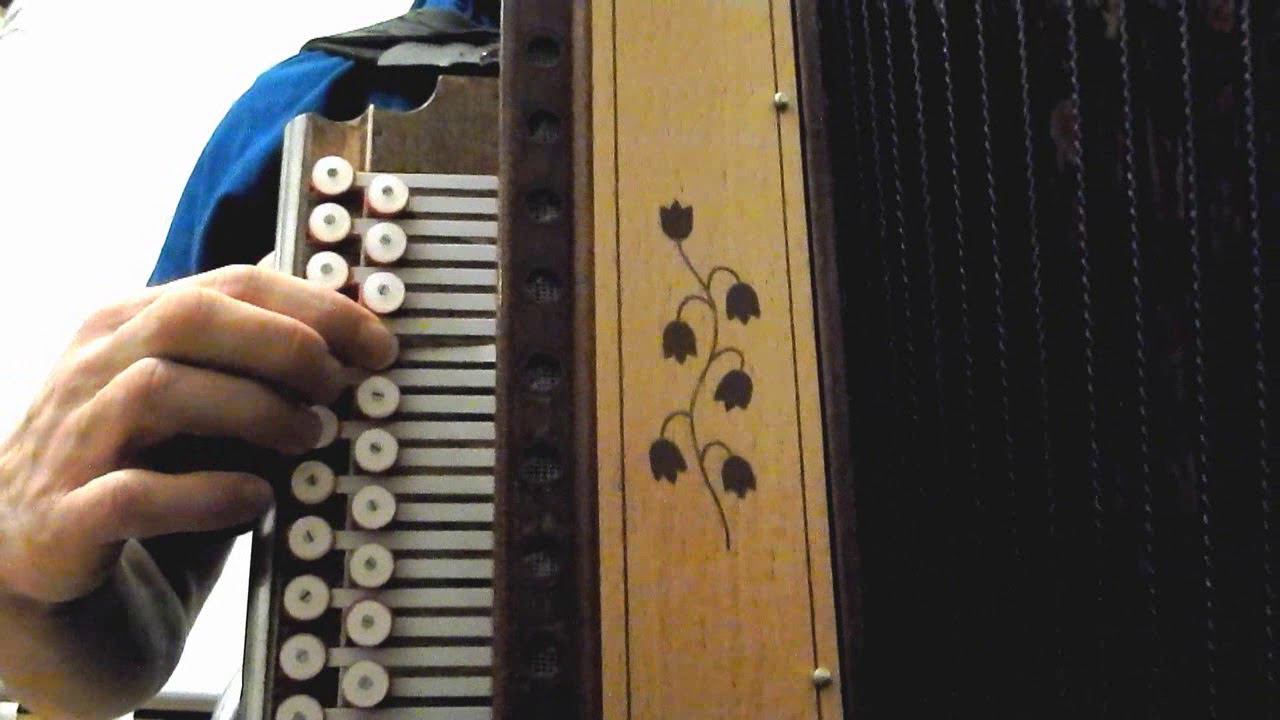 В лунном сиянии...(как играть на гармони,с цифрами) смотреть онлайн