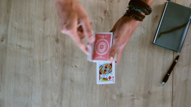 A Sandwich Change Card Trick :: Alan Borg смотреть онлайн
