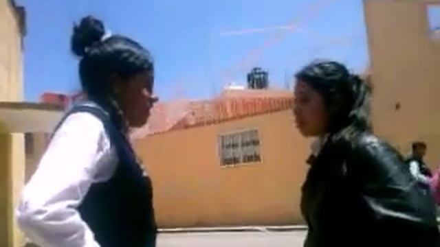 Estella vs valeria смотреть онлайн