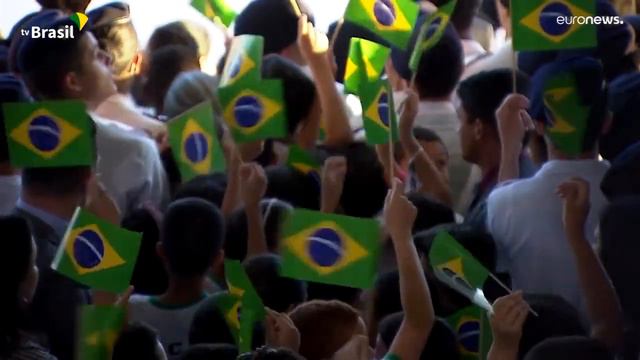 El corazón del rey Pedro llega a Brasil desde Portugal para el bicentenario смотреть онлайн