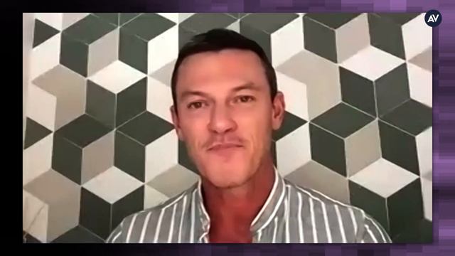 Dakota Fanning, Luke Evans, and Daniel Brühl on 1800s “clickbait” and The Alienist season 2 смотреть онлайн