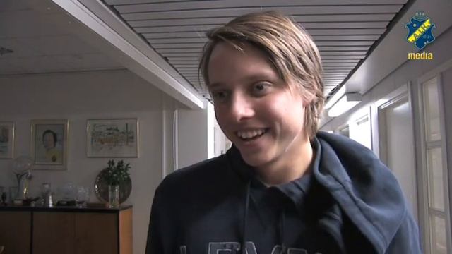 10 snabba frågor med Viktor Lundberg смотреть онлайн