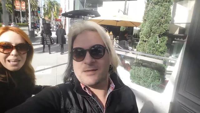 Dan Todd and Natalie Belmont having a Rodeo Dr. Moment in Beverly Hills. смотреть онлайн