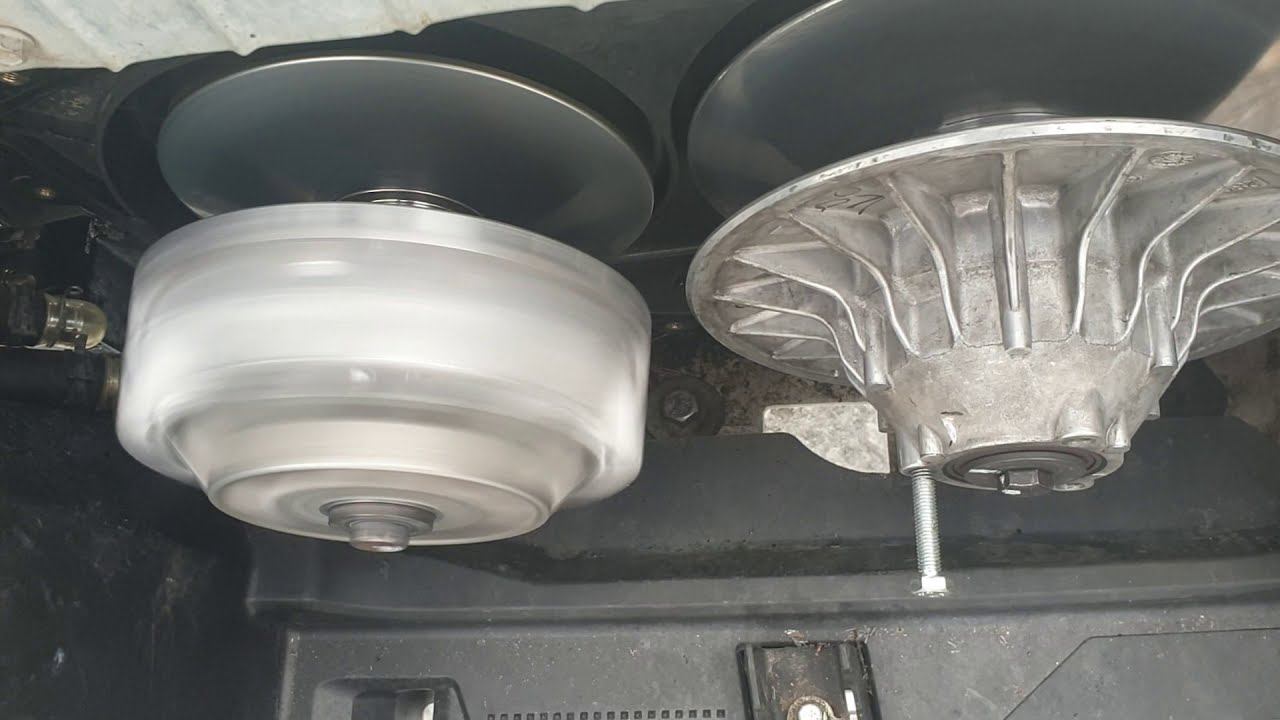 Непонятный шум из вариатора на Can-Am Brp Outlander 1000 XMR смотреть онлайн