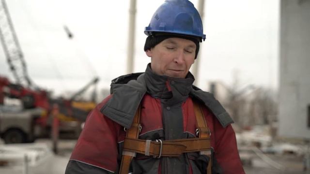 #Строителисолнцамосквы: монтажник Михаил Евсюков смотреть онлайн