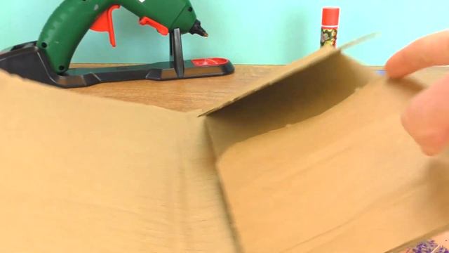 5 DIYs avec des choses que l'on a forcément à la maison смотреть онлайн