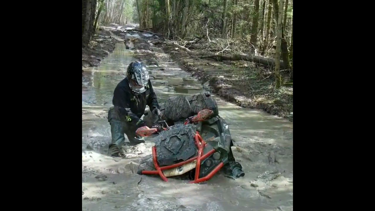 Немного Застрял квадроцикл Brp outlander 1000 xmr смотреть онлайн