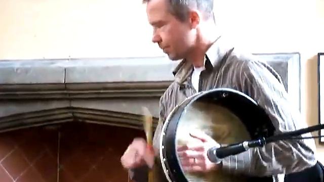 Tommie Cunniffe, Mel Mercier,and Karl Nesbitt at Aula Max University College Cork 02.10.2009 смотреть онлайн