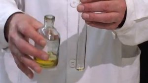 Амины. Окисление анилина раствором дихромата калия