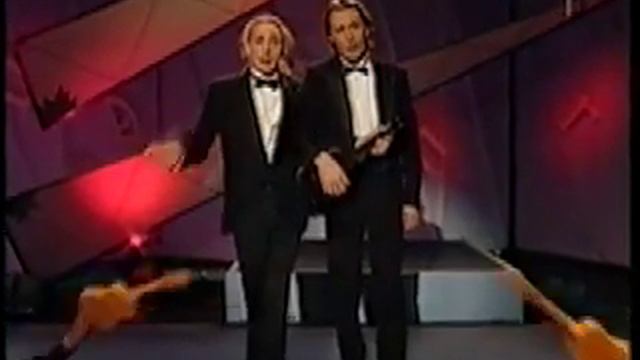 Simultantjuggling-Extraordinary смотреть онлайн