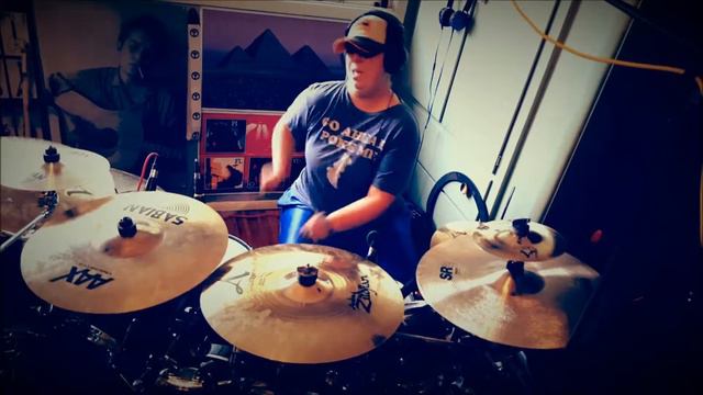 Let It Rock Kevin Rudolf Drum Cover смотреть онлайн