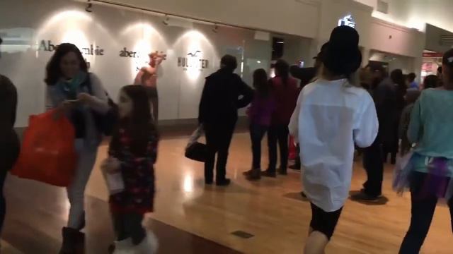 Connor Murphy Shirtless in the Mall | Banned for 5 years смотреть онлайн