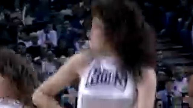 NBA LIVE 98 - Sacramento Kings Halftime Show смотреть онлайн