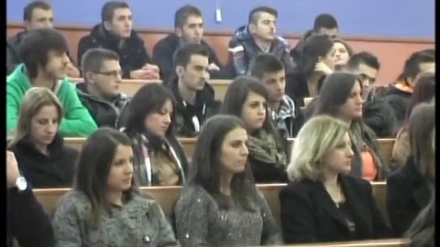 Теута Арифи со предавање за ЕУ на ДУТ смотреть онлайн