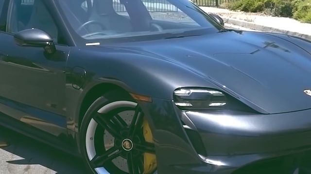 🚘La colección de lujosos autos 💎de Paolo Guerrero que supera el millón de dólares 😎 смотреть онлайн