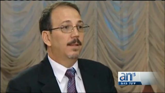 Un libro revela que fue el hijo de Raúl Castro quien negocio con Obama en nombre de Cuba смотреть онлайн