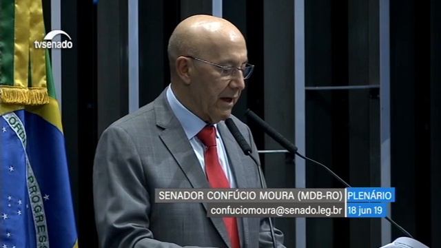 É com tristeza que registro o falecimento de Dom Moacyr Grechi - Senador Confúcio смотреть онлайн