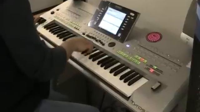 Yamaha Tyros 3 - Demo Rock! смотреть онлайн