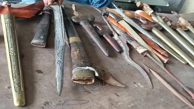 Tempat pelarian keris kerajaan Nusantara смотреть онлайн