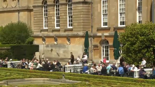 Blenheim Palace смотреть онлайн