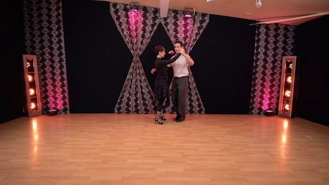 Уроки танцев - Аргентинское танго - Милонга - Упражнения для тренировок дома смотреть онлайн