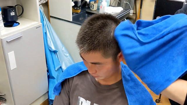 ASMR Stand Shampoo & Shoulder Massage смотреть онлайн