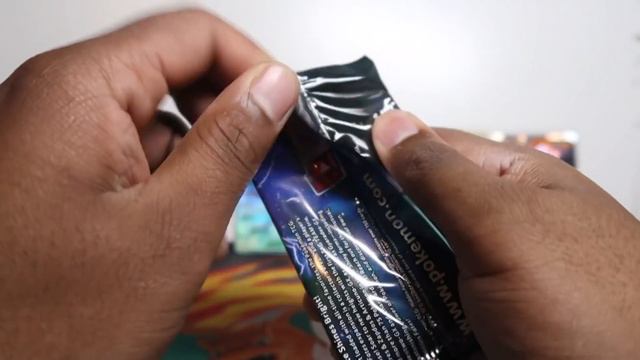 2 Pokemon Hidden Fates Elite Trainer Box! смотреть онлайн