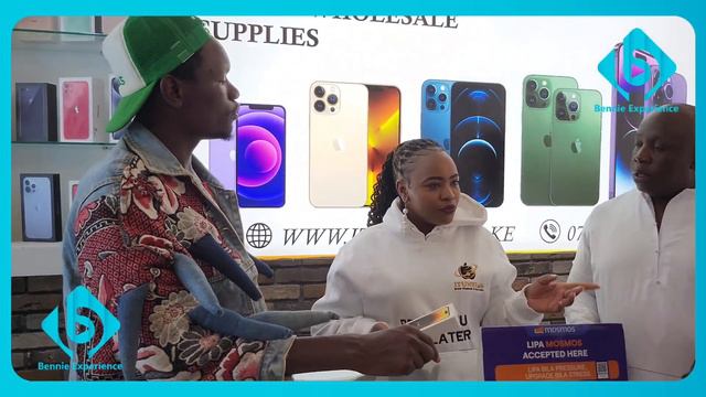 Cassypol and 2mbili ridicules people who don't own iPhone смотреть онлайн
