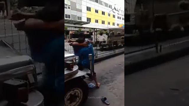 Уличные драк +18 смотреть онлайн
