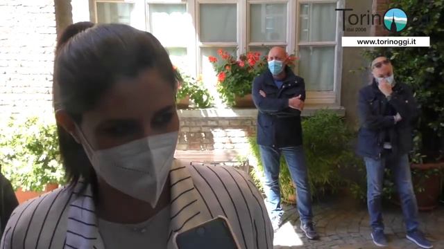 Beppe Grillo e Giuseppe Conte: Chiara Appendino fa chiarezza sulla guida del M5s смотреть онлайн