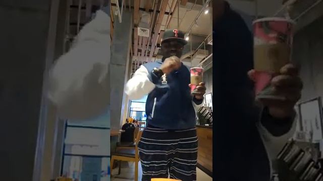 Ngando humilie les blogueurs Camerounais смотреть онлайн