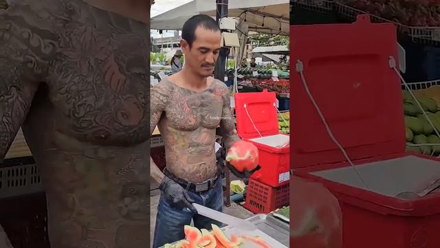 Именно так подают арбуз в тайланде