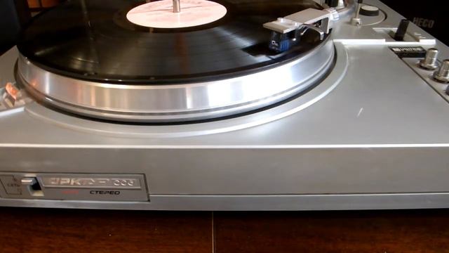 Юрий Гуляев "Журавли"(Я.Френкель-Р.Гамзатов,пер.Н.Гребнева) с диска "Ты,моя мелодия" поет Ю.Гуляев смотреть онлайн