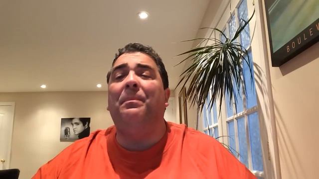 Aldo Villani sings "Tu Sei L'Unica Donna" by Alan Sorrenti смотреть онлайн