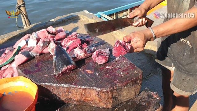 Skill Potong Ikan | Pemuda Usia 17 Ini Potong Ikan Tuna Cakalang Sangat Cepat смотреть онлайн
