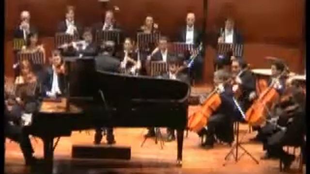 Benedetto Montebello dirige: Beethoven: Concerto n° 5 per pianoforte (I mov.) - Pianista: A. Nosè смотреть онлайн