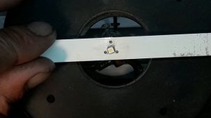 Запайка светодиодов на планках (телевизор LG)