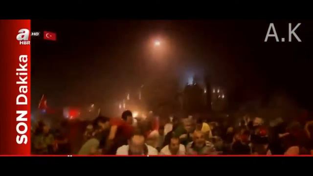 Zülfü Livaneli   Yiğidim Aslanım  Burda Yatıyor...