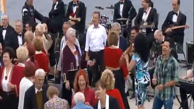 Mia - The MAMBO STARS смотреть онлайн